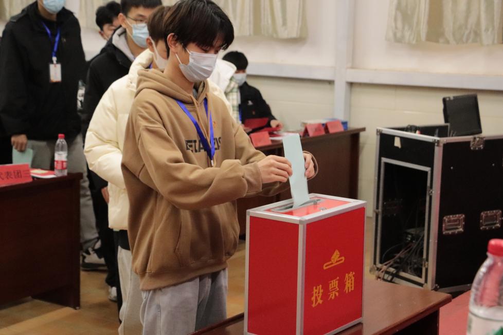 bat365第十一次学生代表大会隆重召开