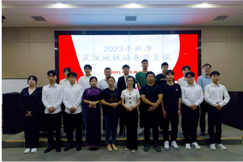 精心安排，送生上门——bat365送2023届毕业生赴企业参加面试