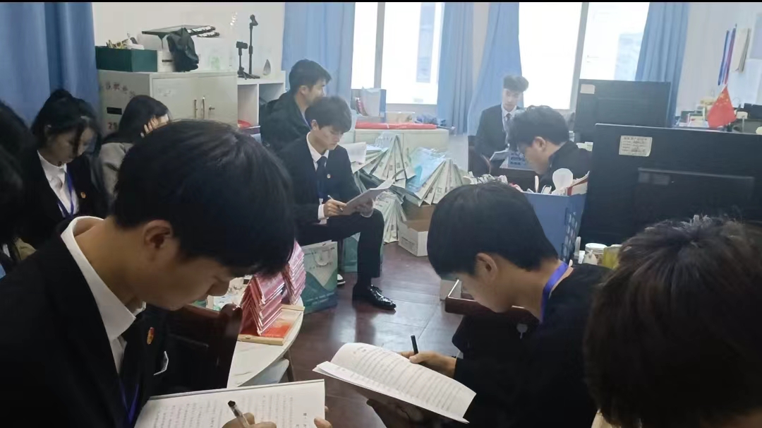 同心聚力学代会 逐梦青春向未来  ——bat365第十二次学生代表大会胜利召开