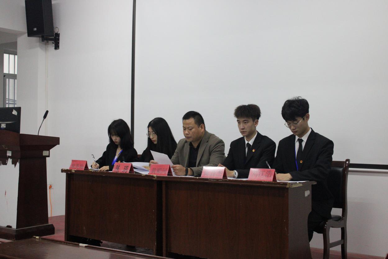 同心聚力学代会 逐梦青春向未来  ——bat365第十二次学生代表大会胜利召开