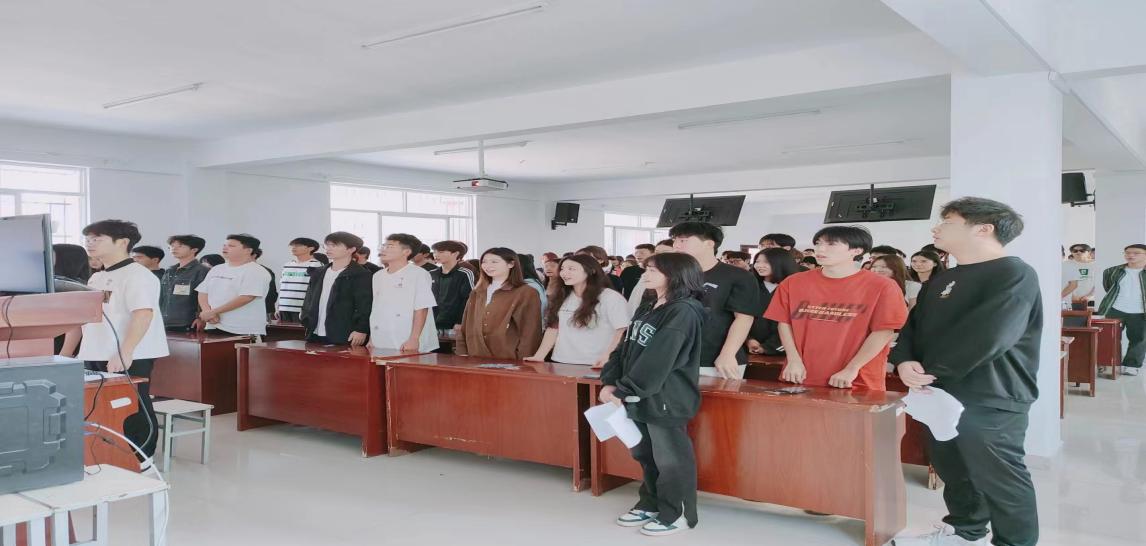 坚定不移跟党走，青春奋进新征程 ——bat365在线中国官网登录入口第四期团课结业典礼暨入团仪式