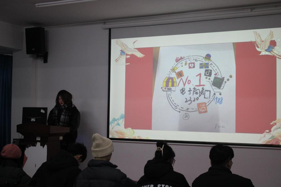 bat365在线中国官网登录入口2023年班徽、黑板报设计大赛顺利开展