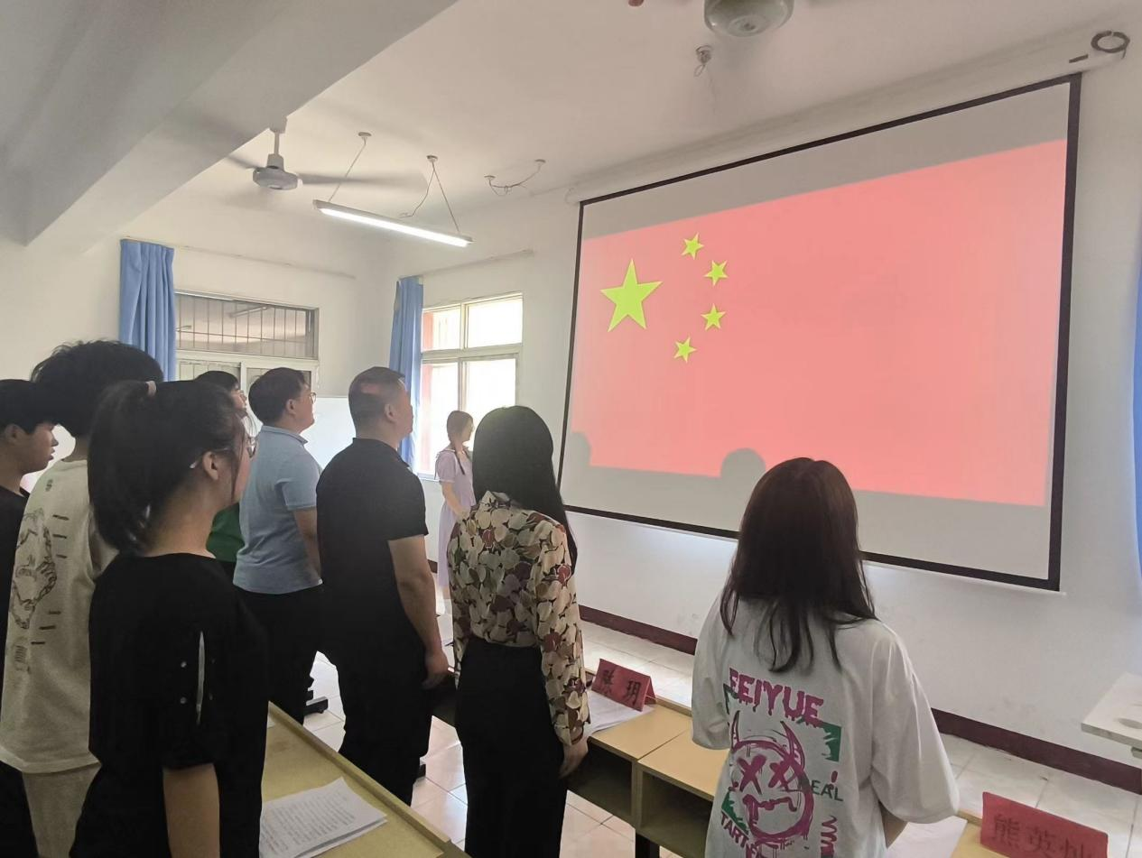 青春心向党，奋斗新征程 ——bat365在线中国官网登录入口第五期团课结业典礼暨入团仪式