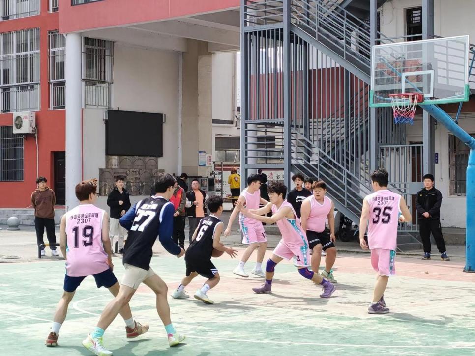 团簇星空，绽放芳华               ——bat365在线中国官网登录入口第二届社团文化节