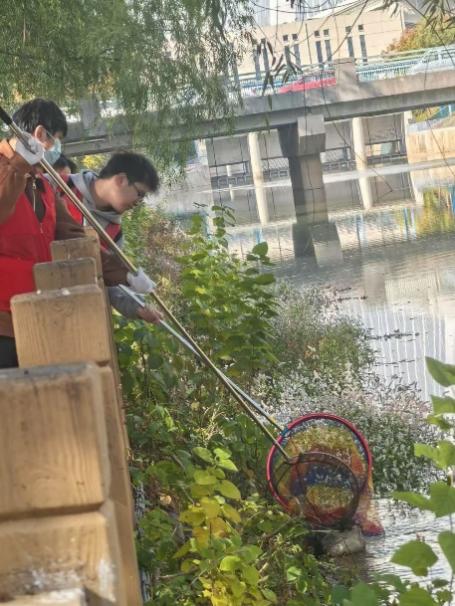 携手四域联动健步走，共筑爱河护湖新征程