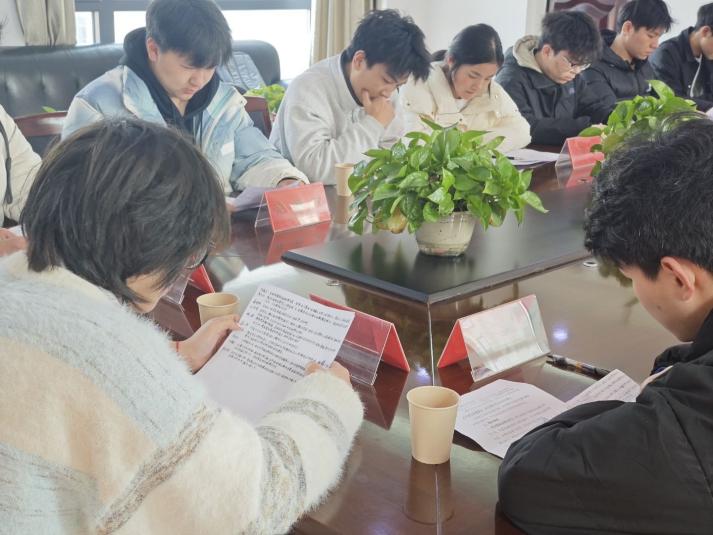 凝聚青春力量，共筑团结梦想 ——bat365在线中国官网登录入口24级团组织生活会纪实