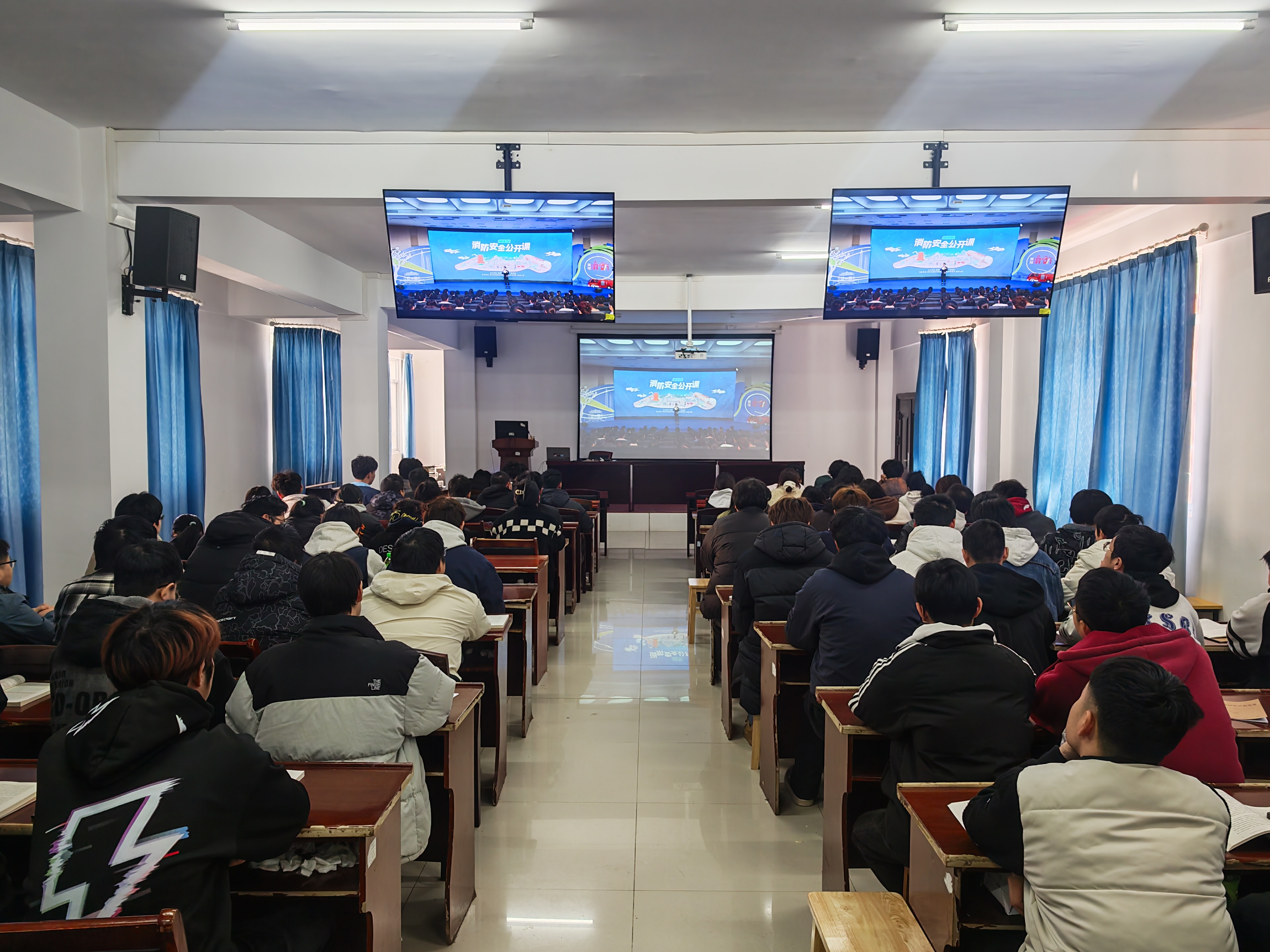 bat365开展消防宣传系列活动，共筑校园“防火墙”