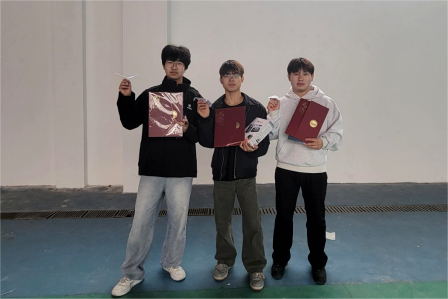 纸尖飞扬，创意无限——bat365举办2025年纸飞机大赛