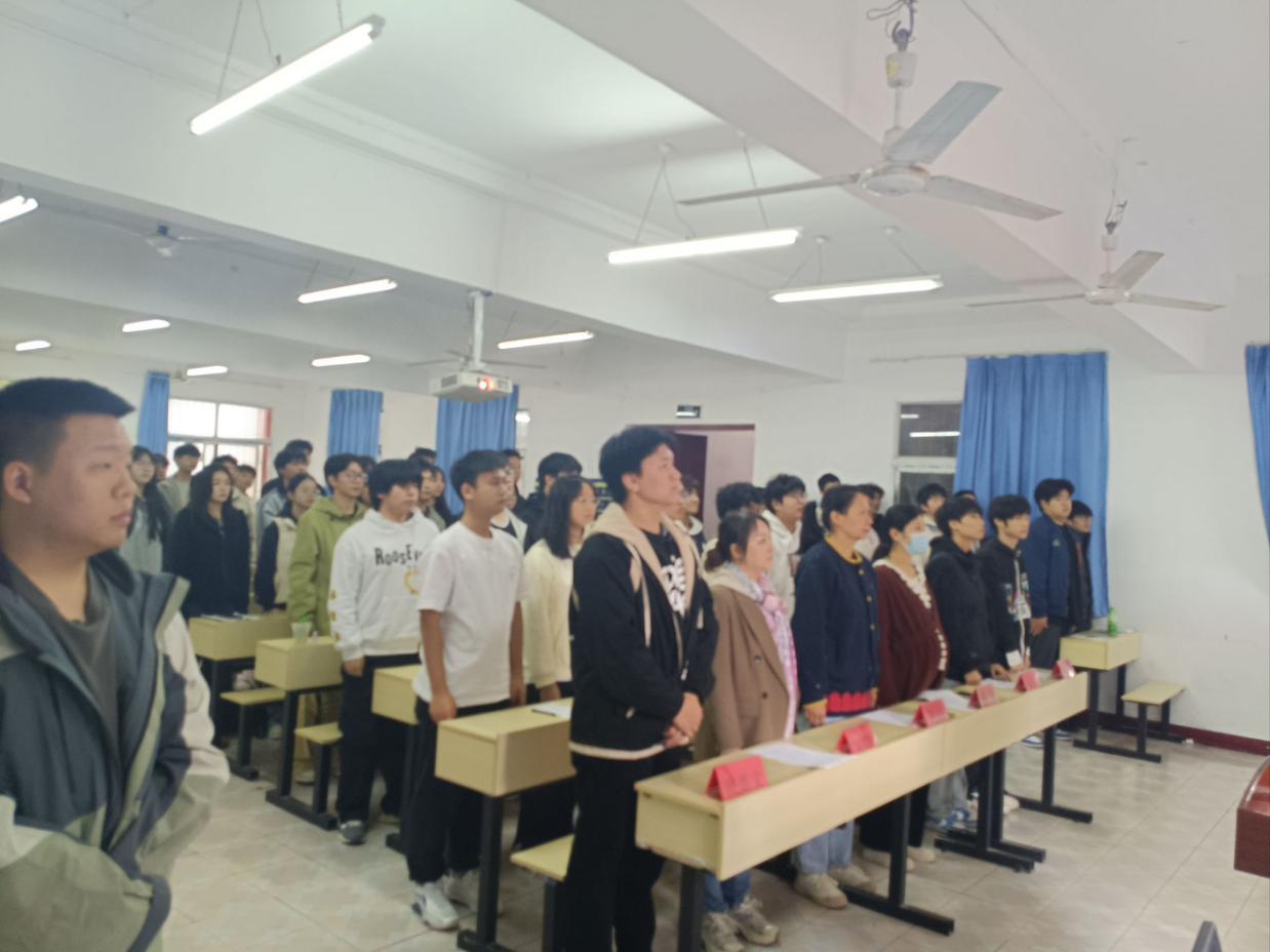 bat365在线中国官网登录入口第八期团课开班仪式顺利举行