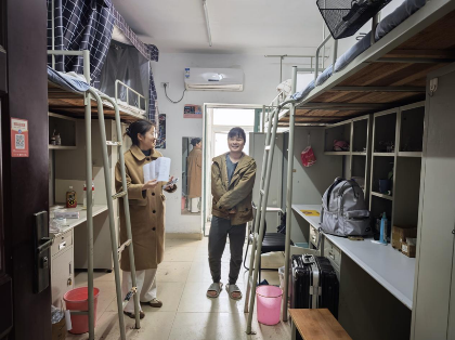 bat365开展学生宿舍卫生安全大检查 共筑平安校园