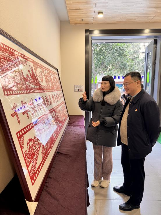 党建互鉴促提升 协同育人启新程——bat365在线中国官网登录入口赴武汉市第一商业学校开展党建交流活动