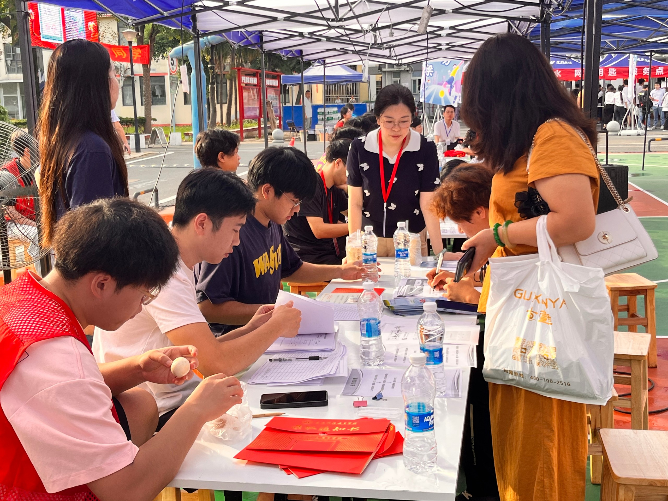 以心迎新，共赴星海——bat365在线中国官网登录入口圆满完成2025级新生迎接工作