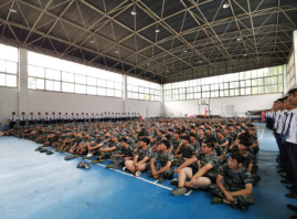 深圳地铁进bat365开展招聘宣讲会