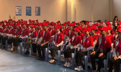 武昌区文明办领导莅临bat365 为军运会志愿者加油鼓劲