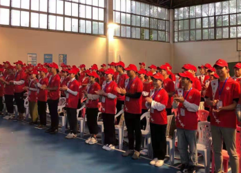 武昌区文明办领导莅临bat365 为军运会志愿者加油鼓劲