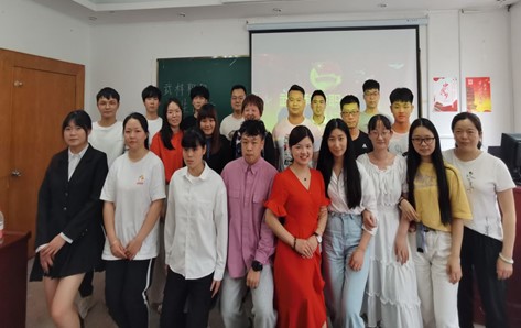 bat365在线中国官网登录入口“百生讲坛”决赛  顺利开展