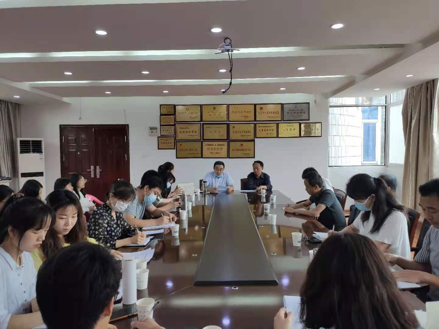 bat365召开学习贯彻落实全国职业教育大会教育精神专题学习会