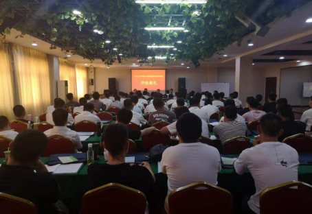 2019年下半年司机考前培训班开班典礼在bat365隆重举行