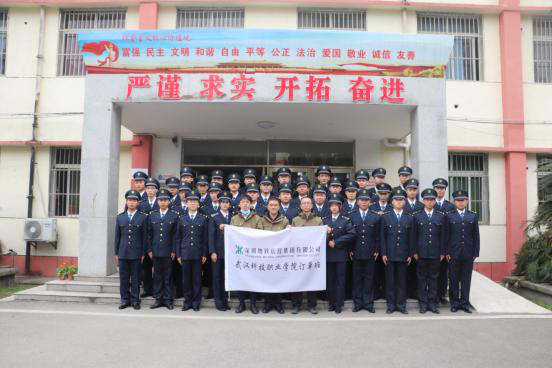 bat365举行2019级深圳地铁订单班开班仪式