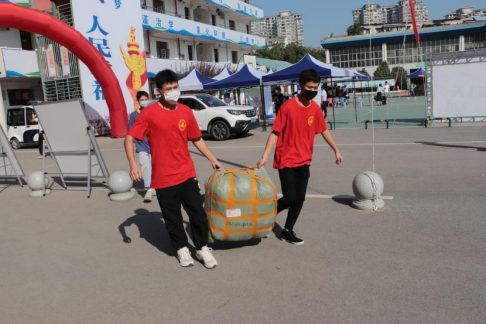 bat3652021级新生顺利到校报到