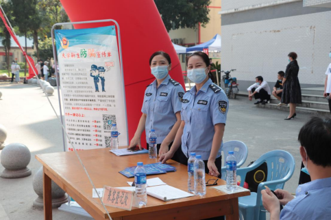 bat3652021级新生顺利到校报到