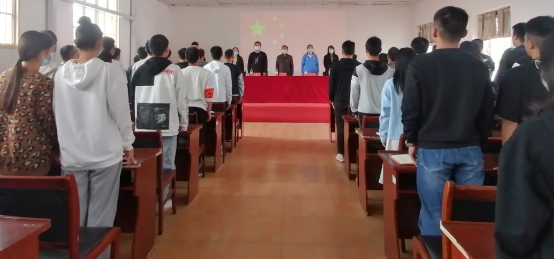 bat365举行第32期业余党校开班仪式