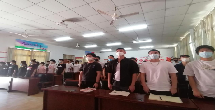 bat365举行第33期业余党校开班仪式