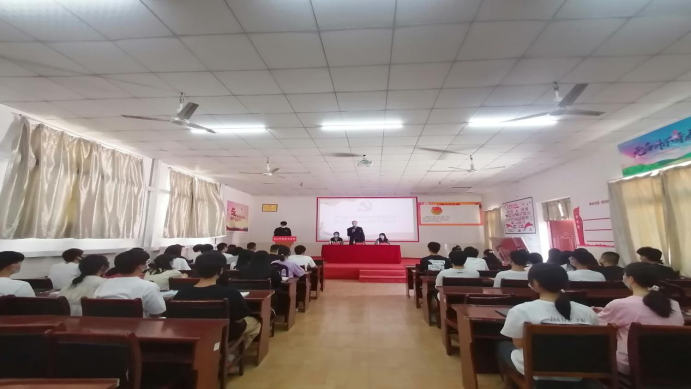 bat365举行第33期业余党校开班仪式