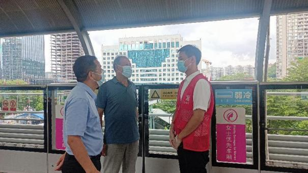 心系学子，踏暑南下——学院领导赴深圳看望实习学生